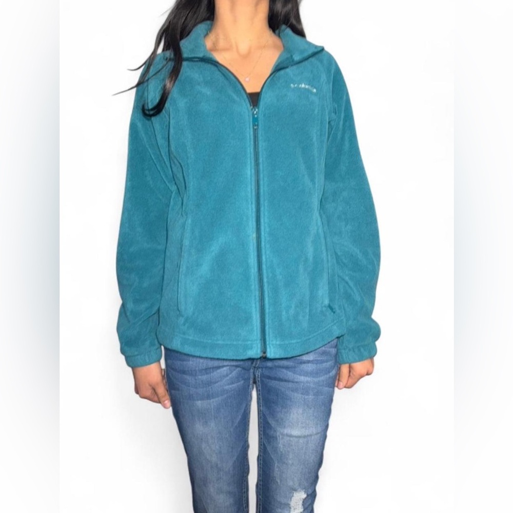 Teal Columbia fleece jacket.